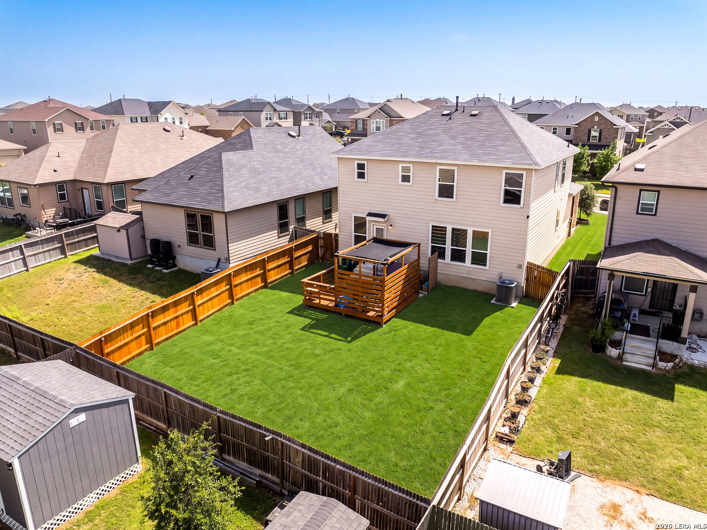 main property photo 30