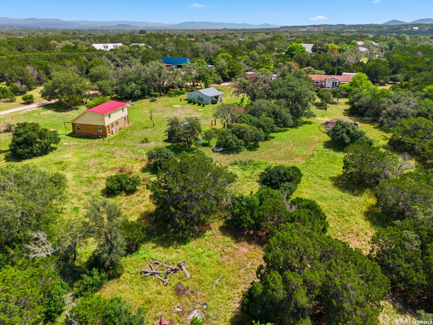 main property photo 40