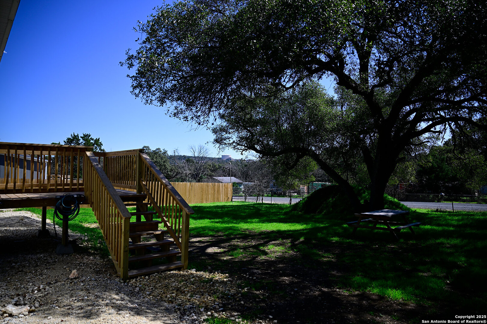 main property photo 15