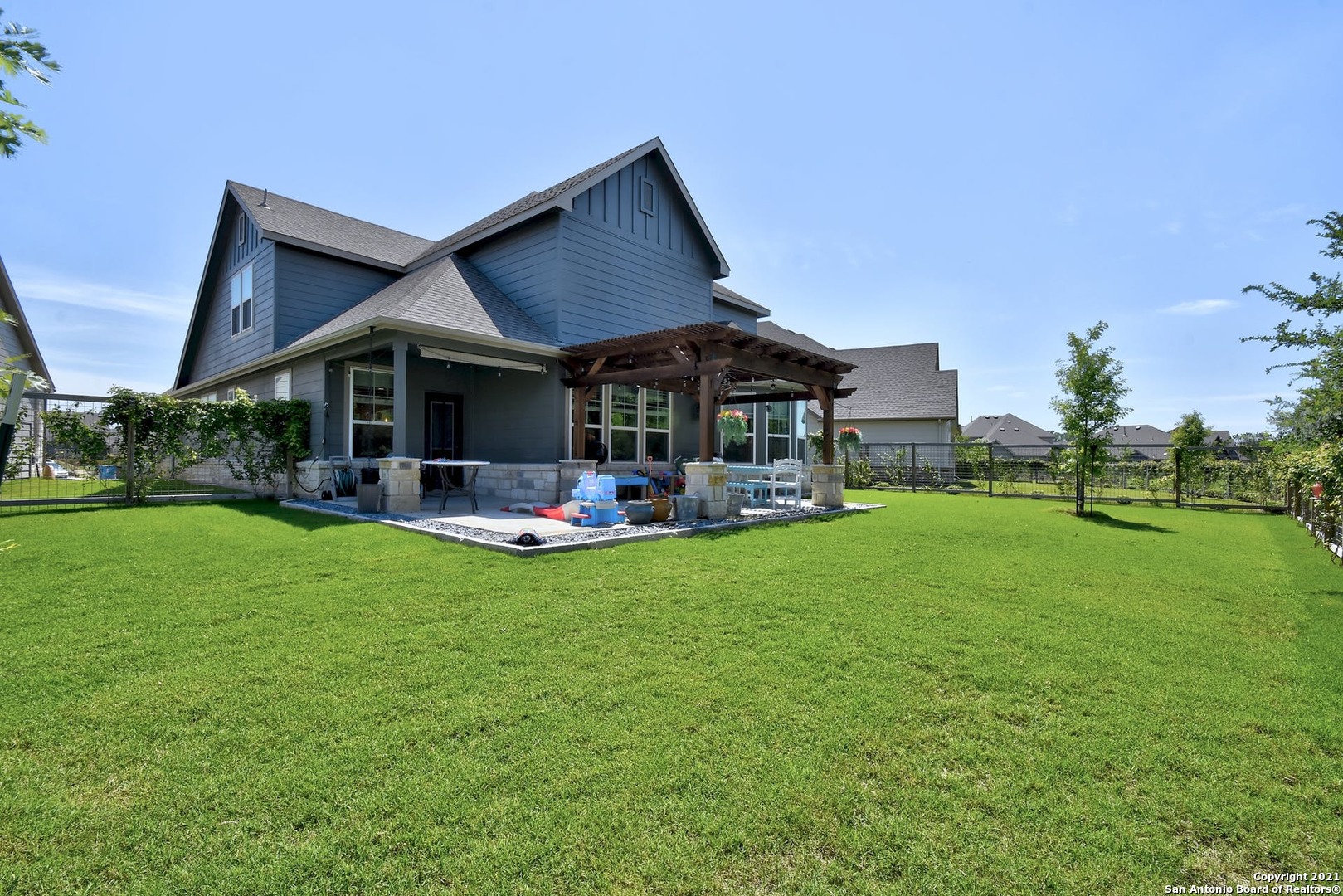 main property photo 33