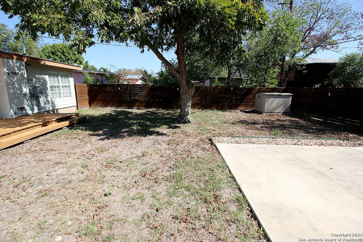 main property photo 24