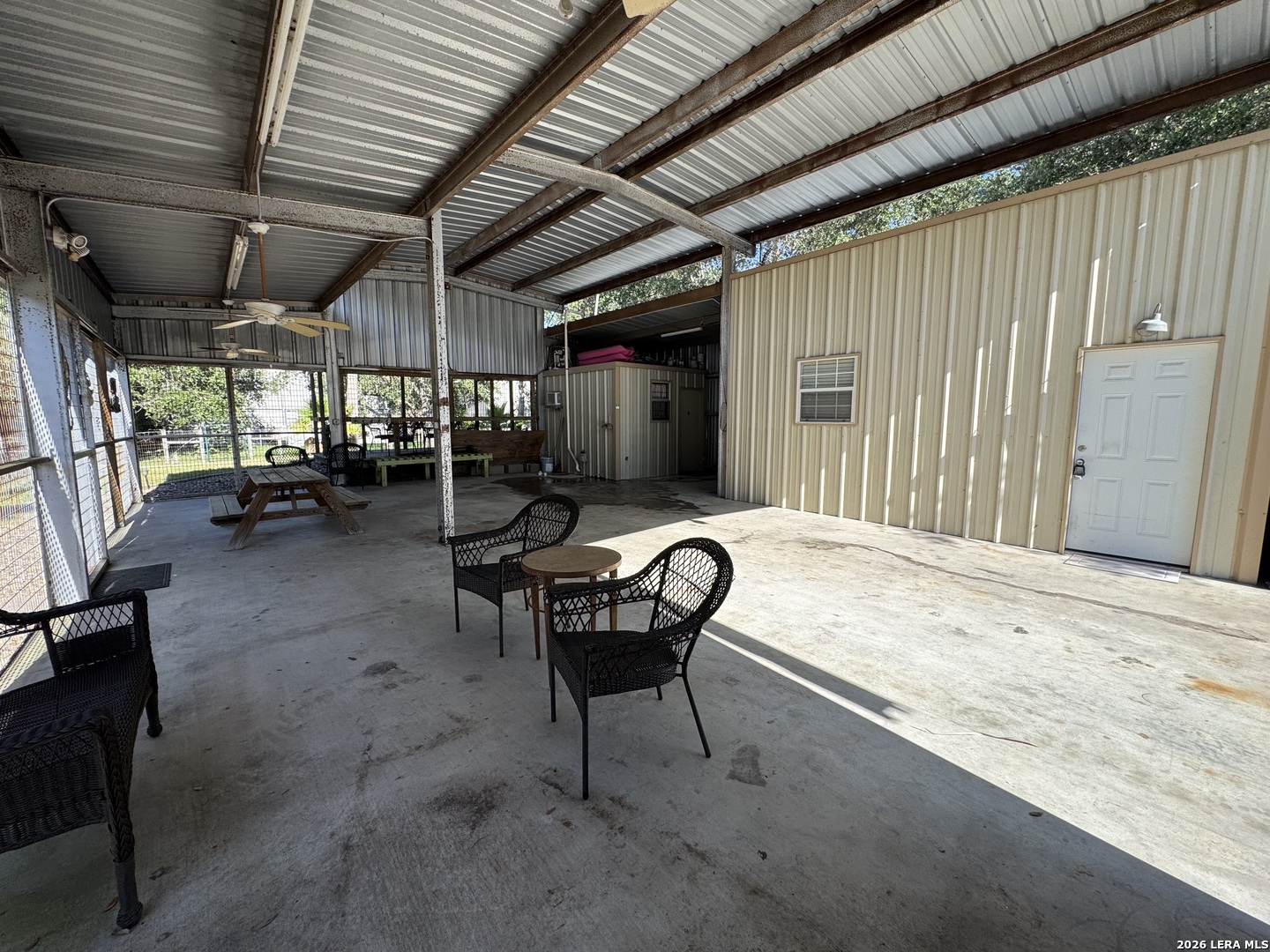 main property photo 22