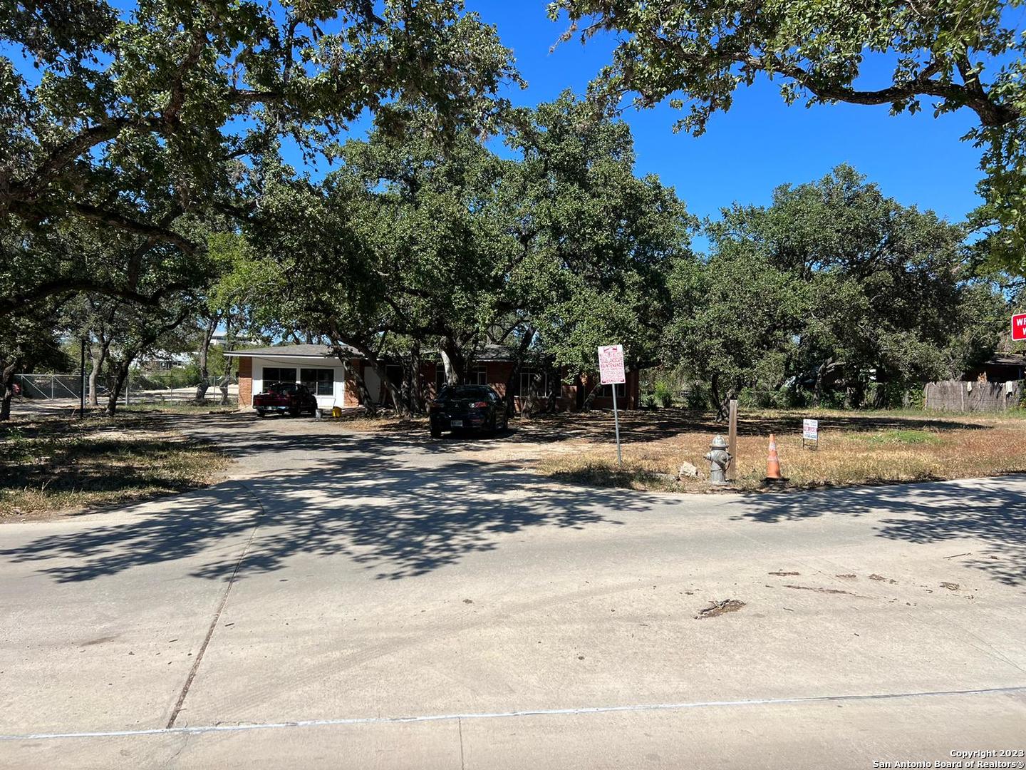 main property photo 17