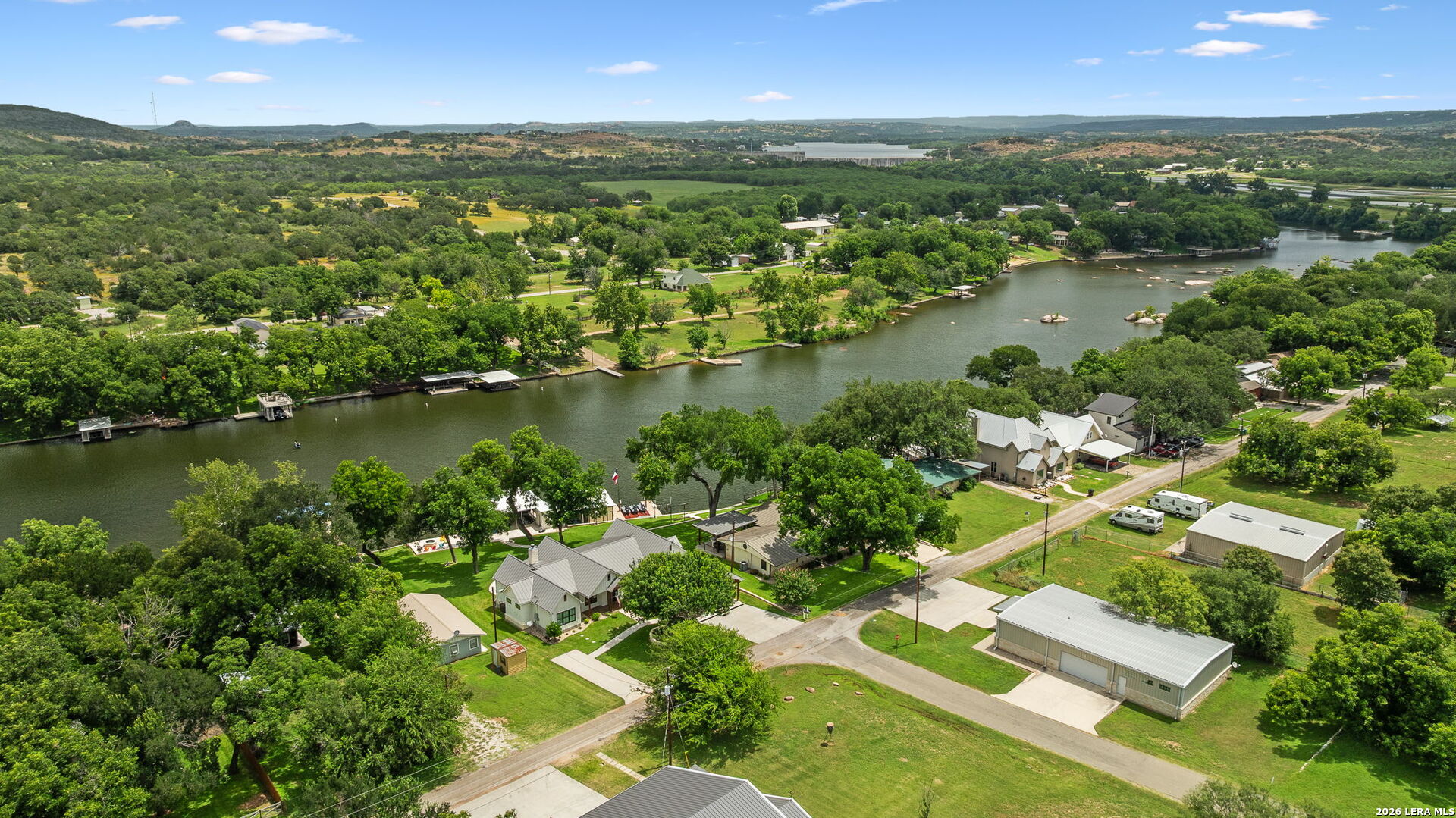 main property photo 38