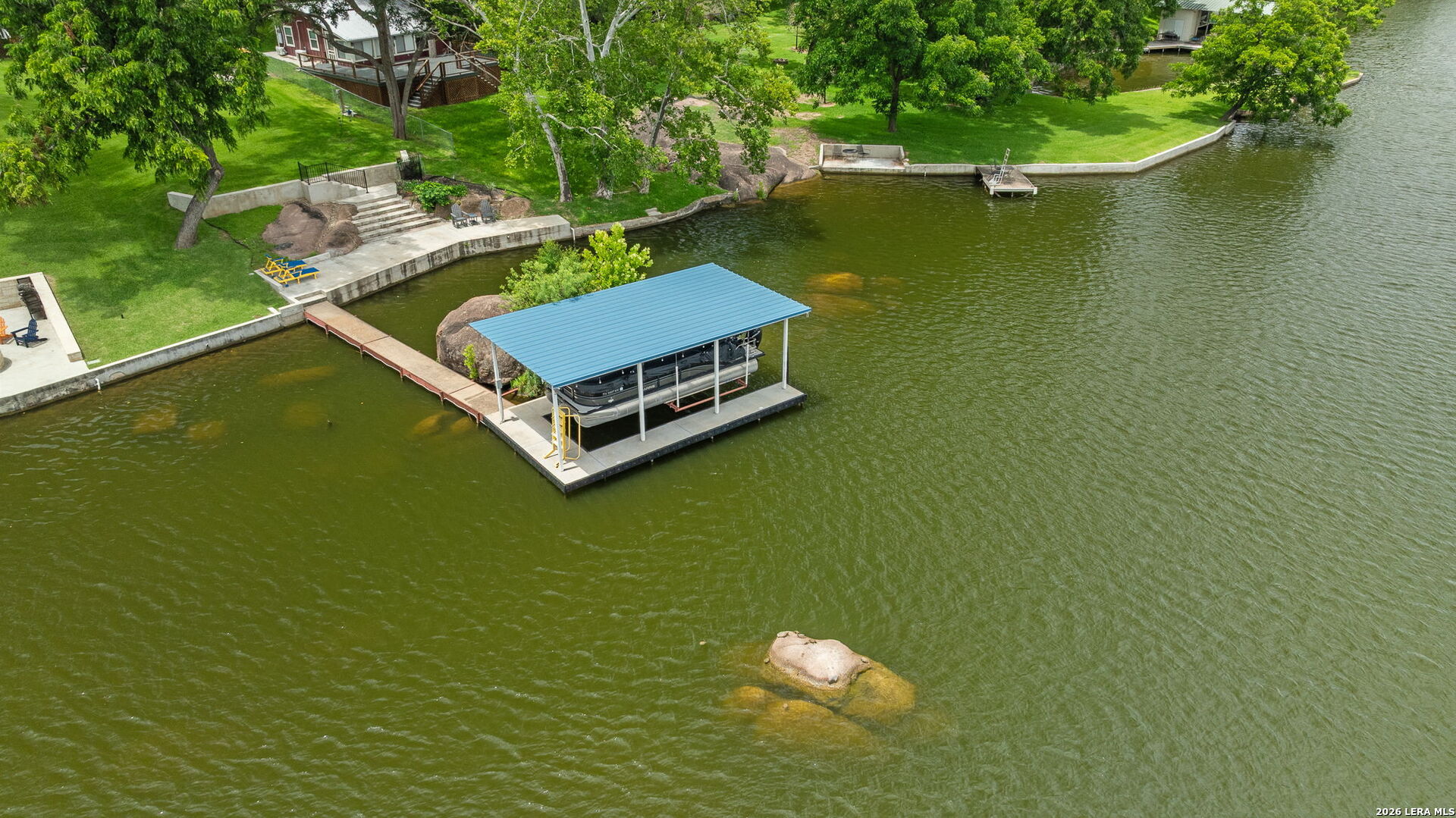 main property photo 45
