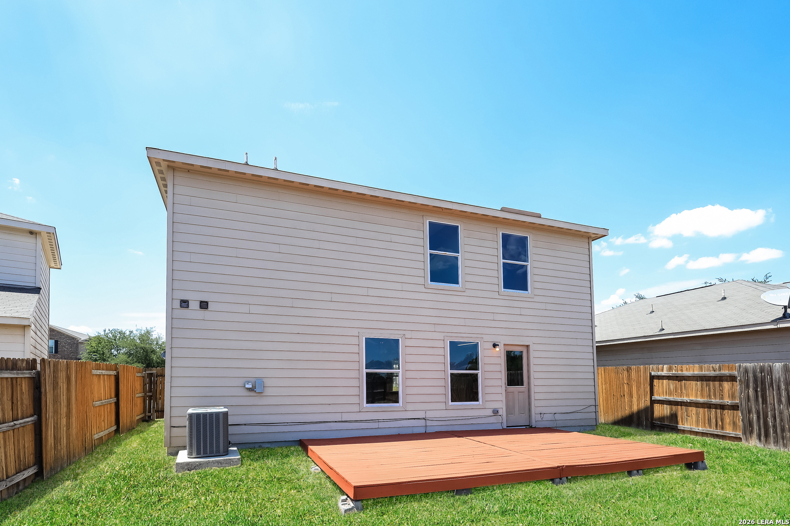 main property photo 11