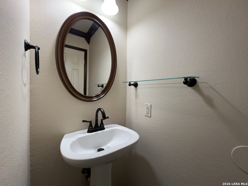 main property photo 36