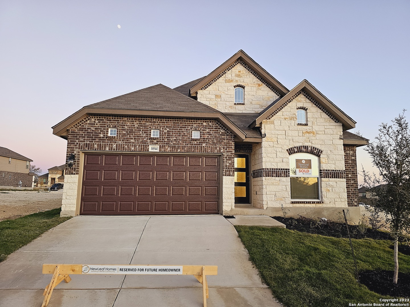 main property photo 6