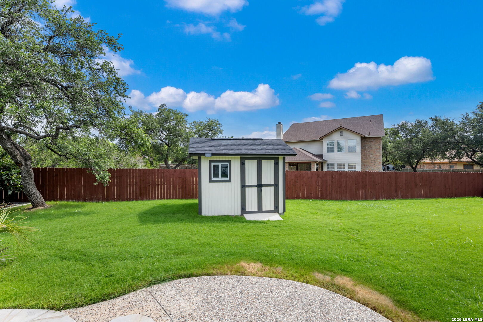 main property photo 36