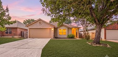 image of property with 3 Bed | 2 Bath | 1,587 Sqft