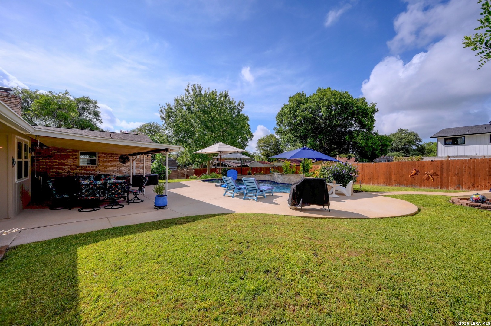 main property photo 45