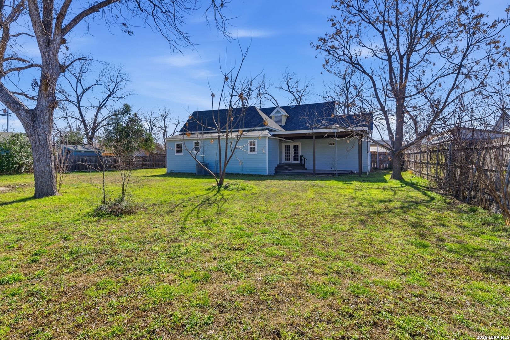 main property photo 18