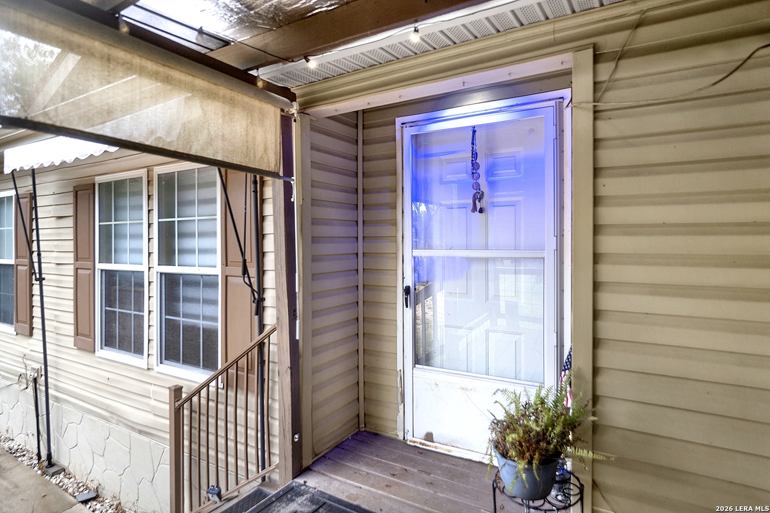 main property photo 13