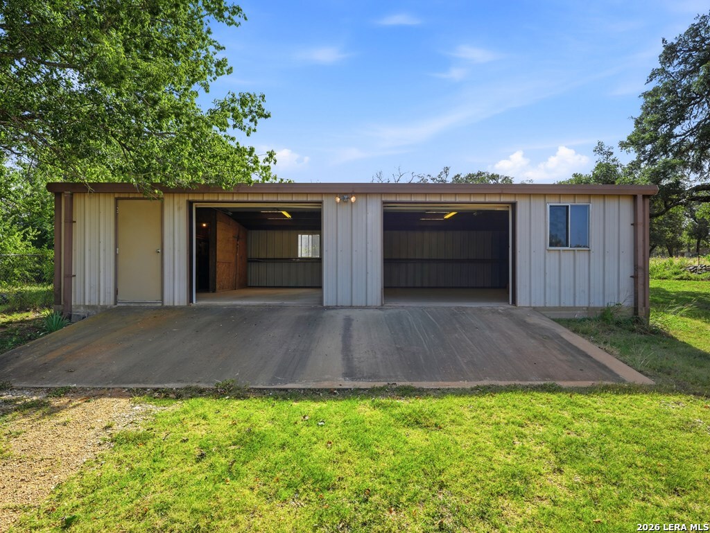 main property photo 29