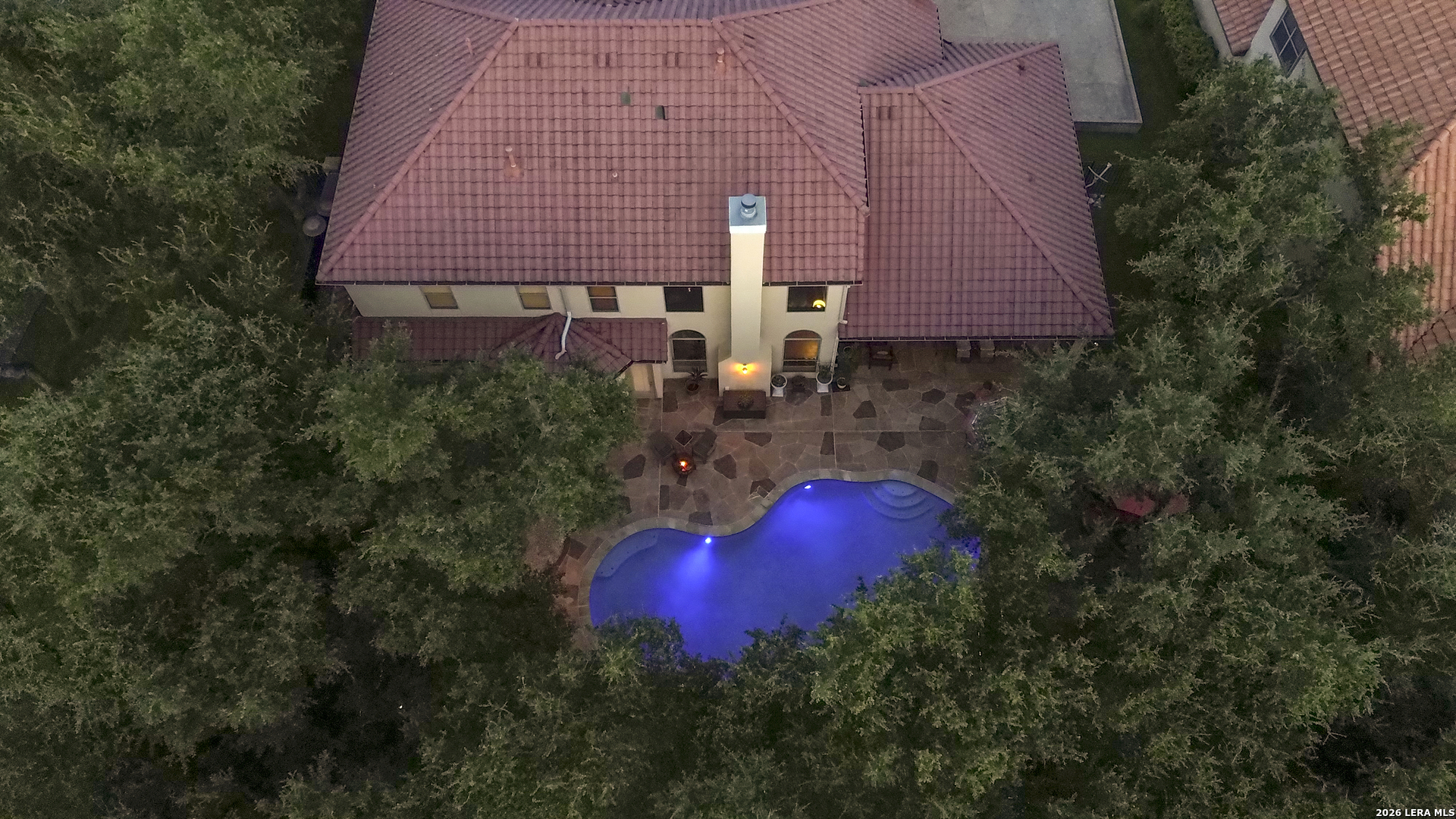 main property photo 40