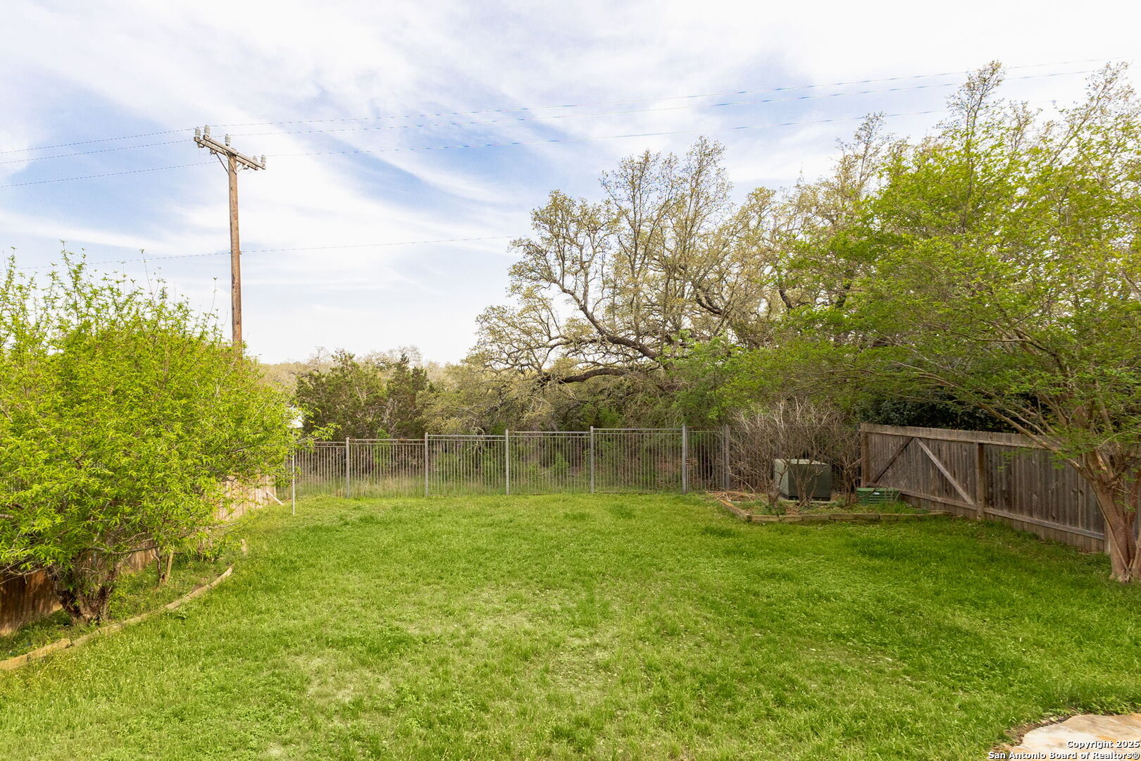 main property photo 27
