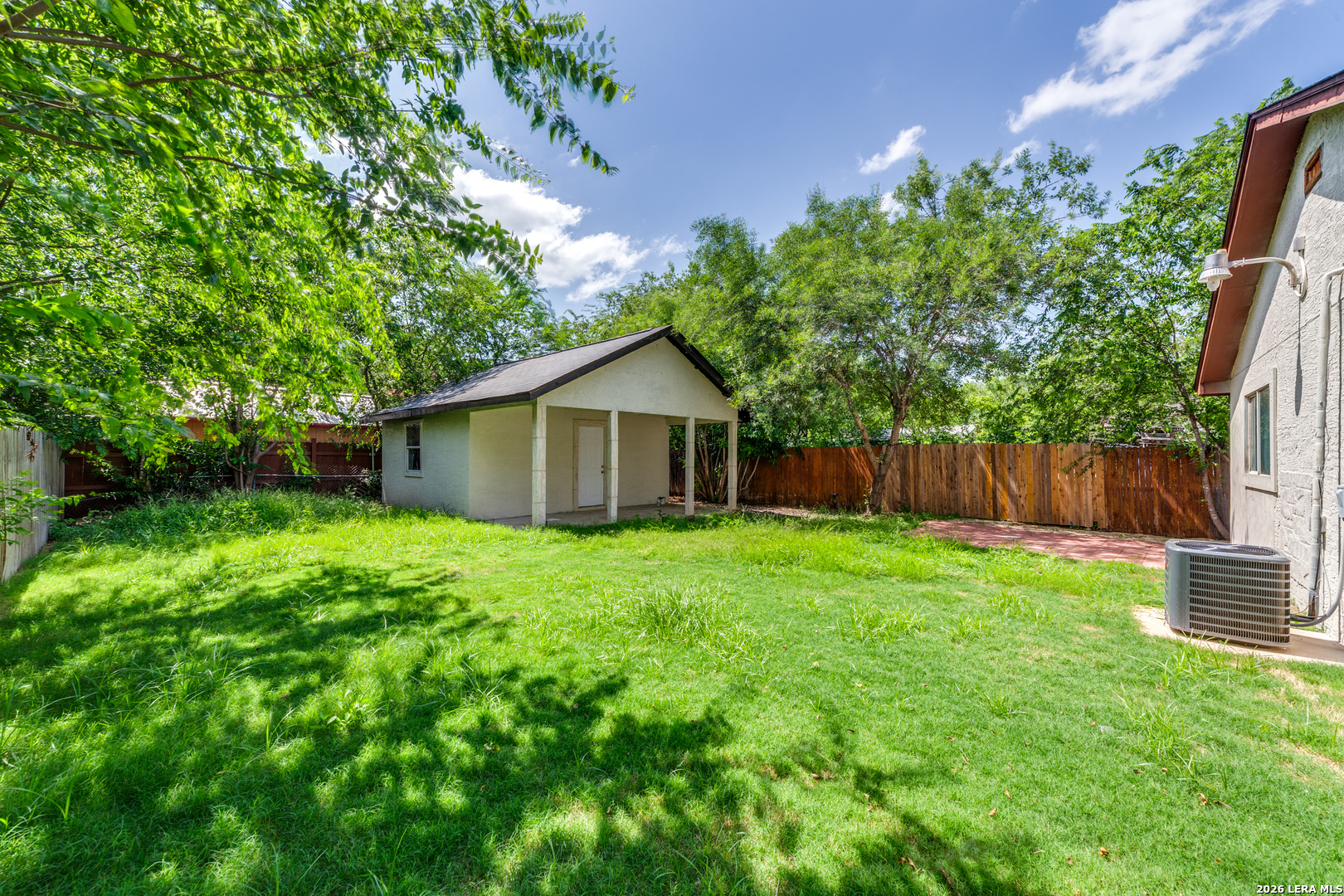 main property photo 20