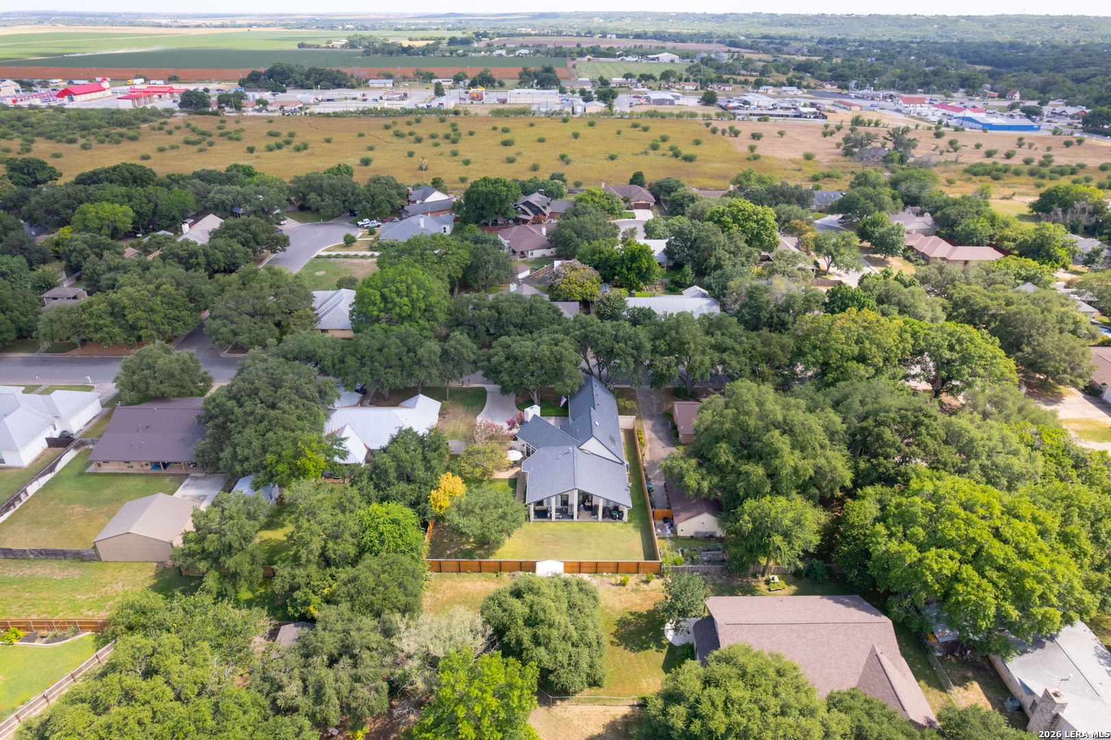main property photo 37