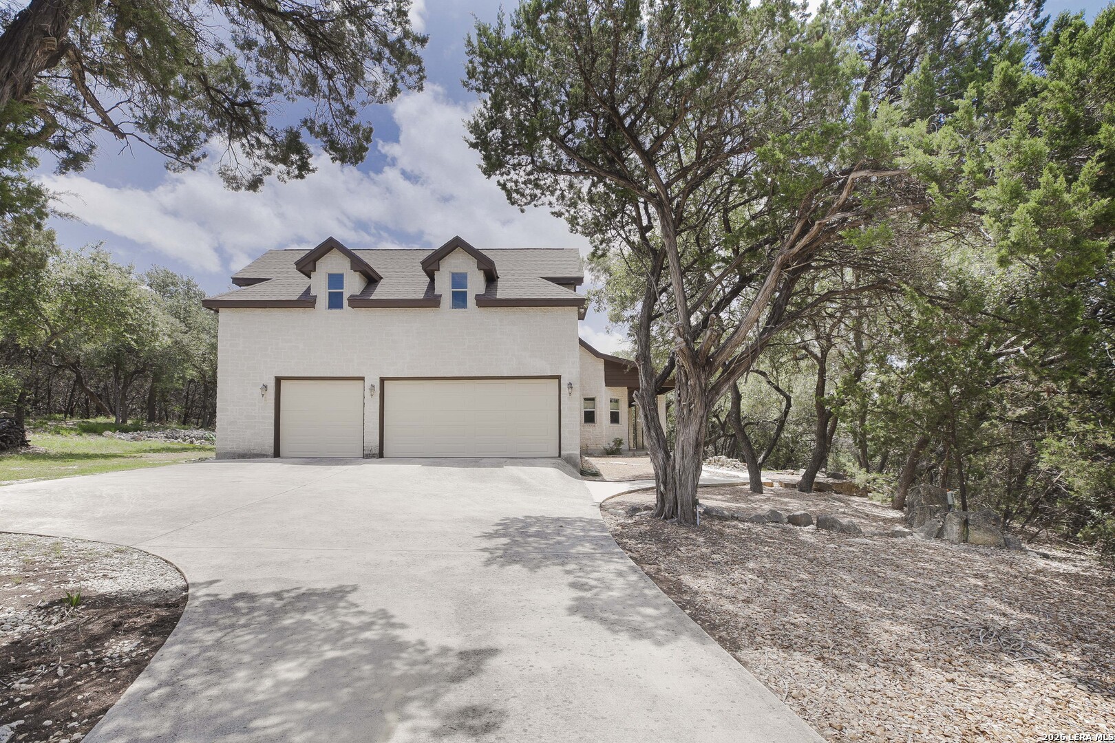 main property photo 51