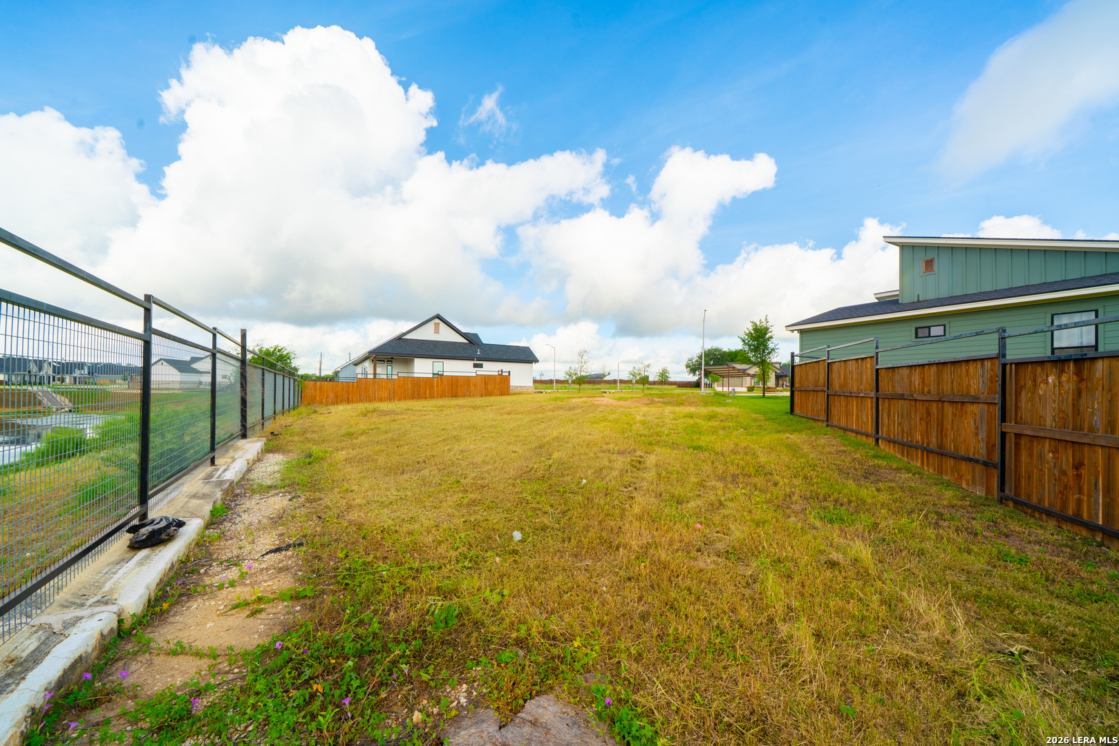 main property photo 20