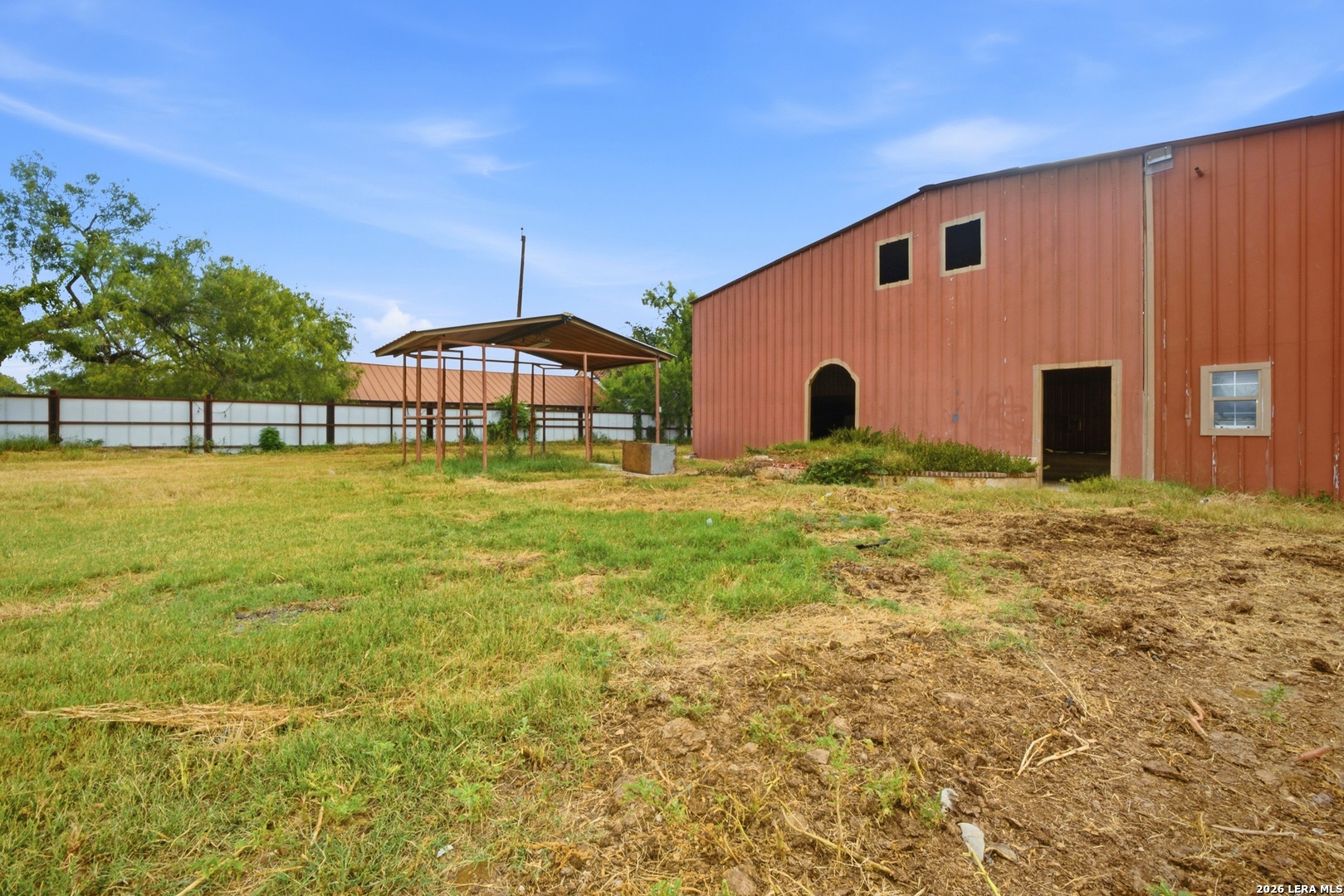 main property photo 26