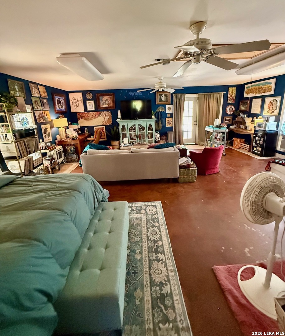 main property photo 19