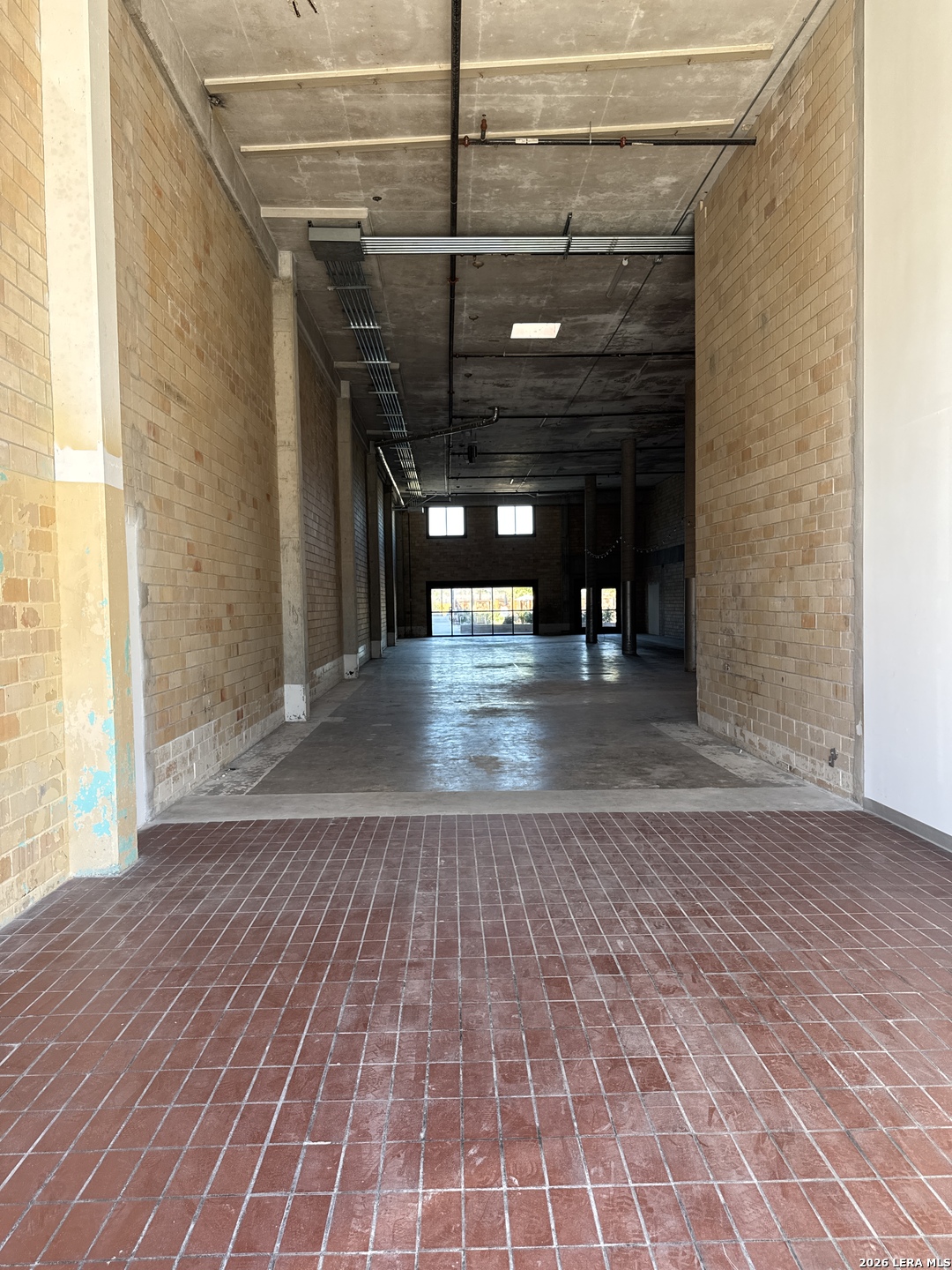 main property photo 16