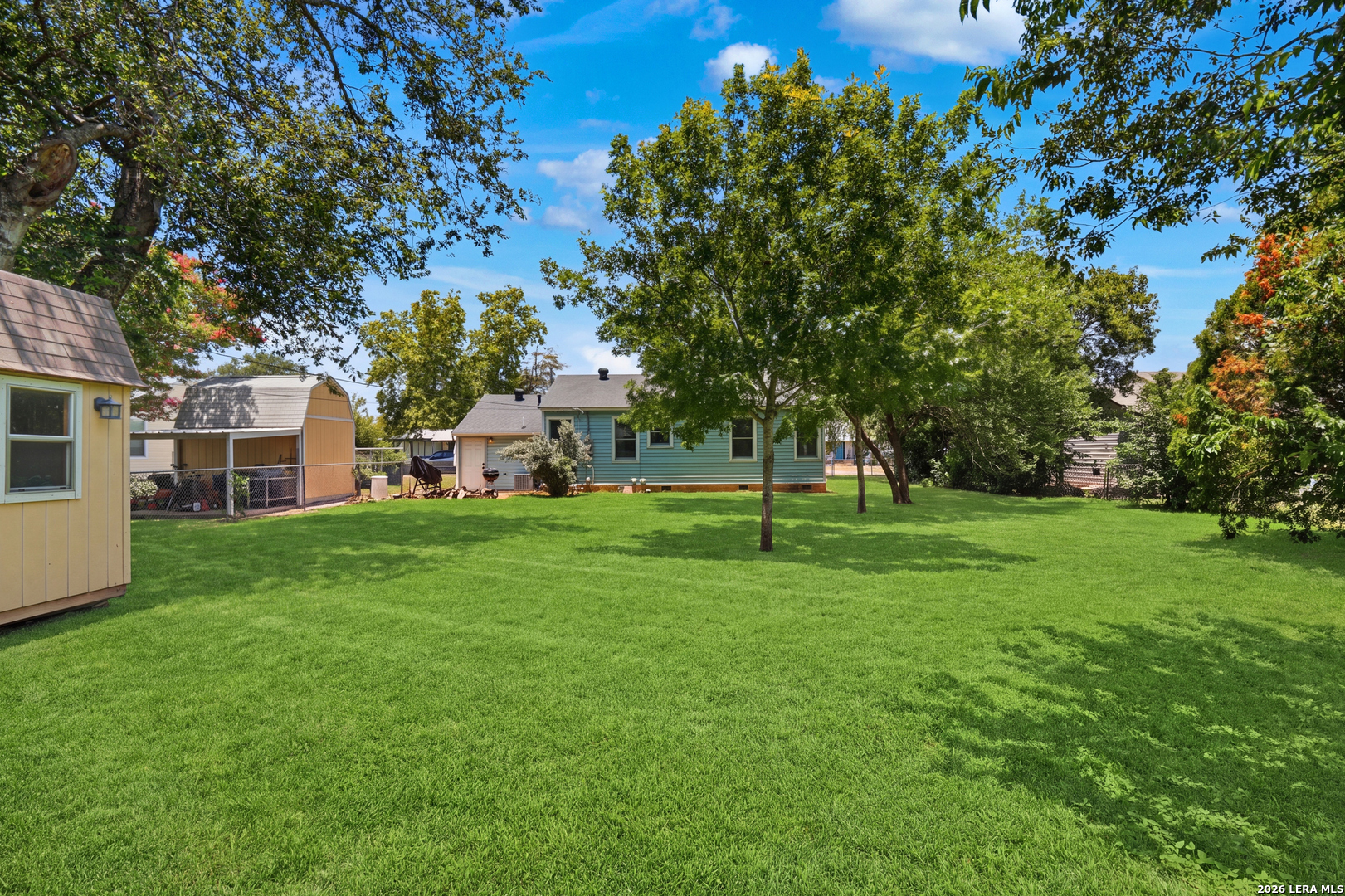 main property photo 14