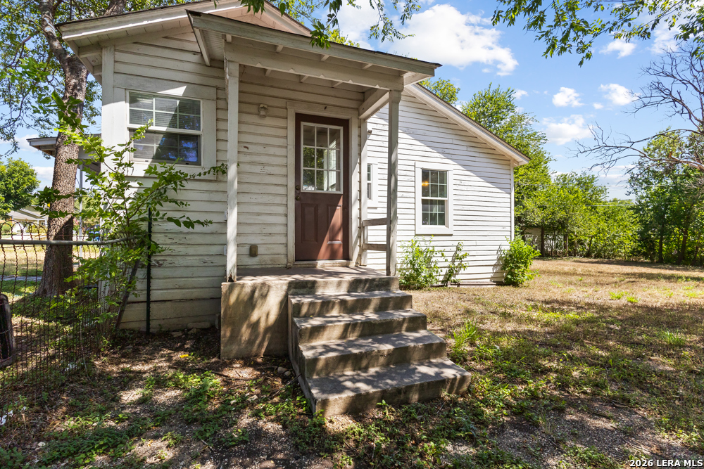 main property photo 18