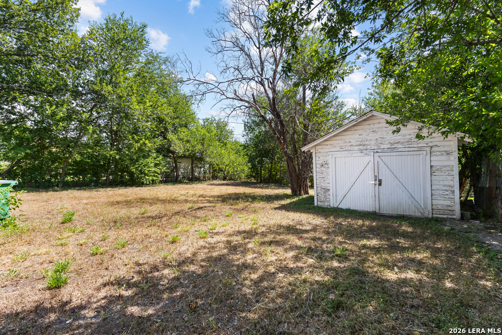 main property photo 19