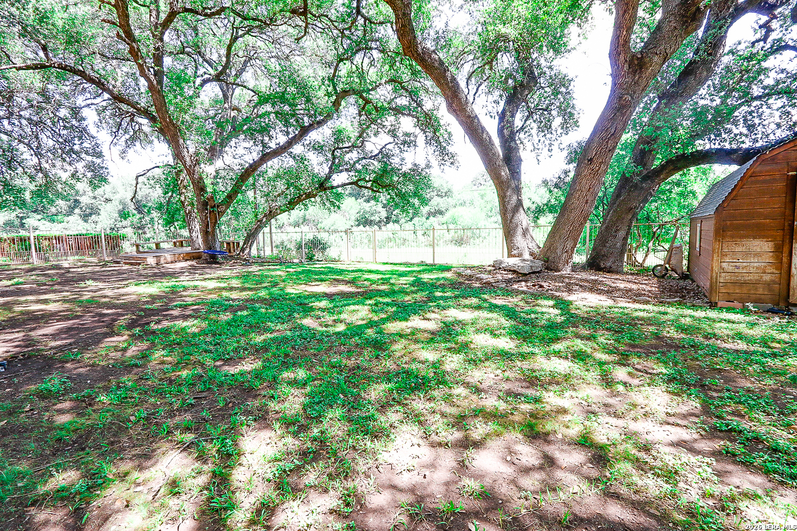 main property photo 17