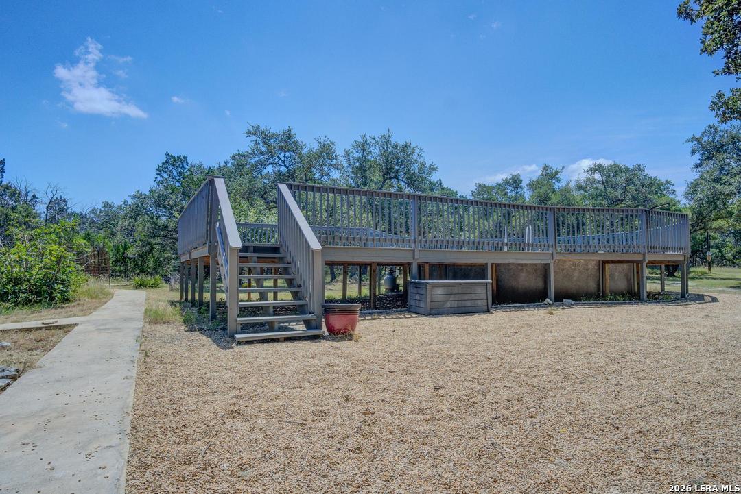 main property photo 28