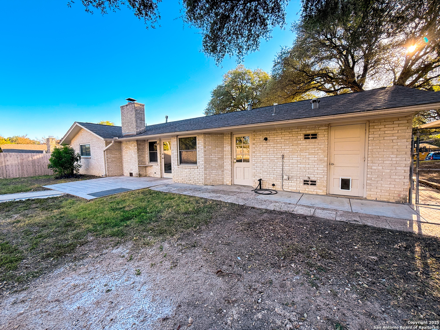 main property photo 34
