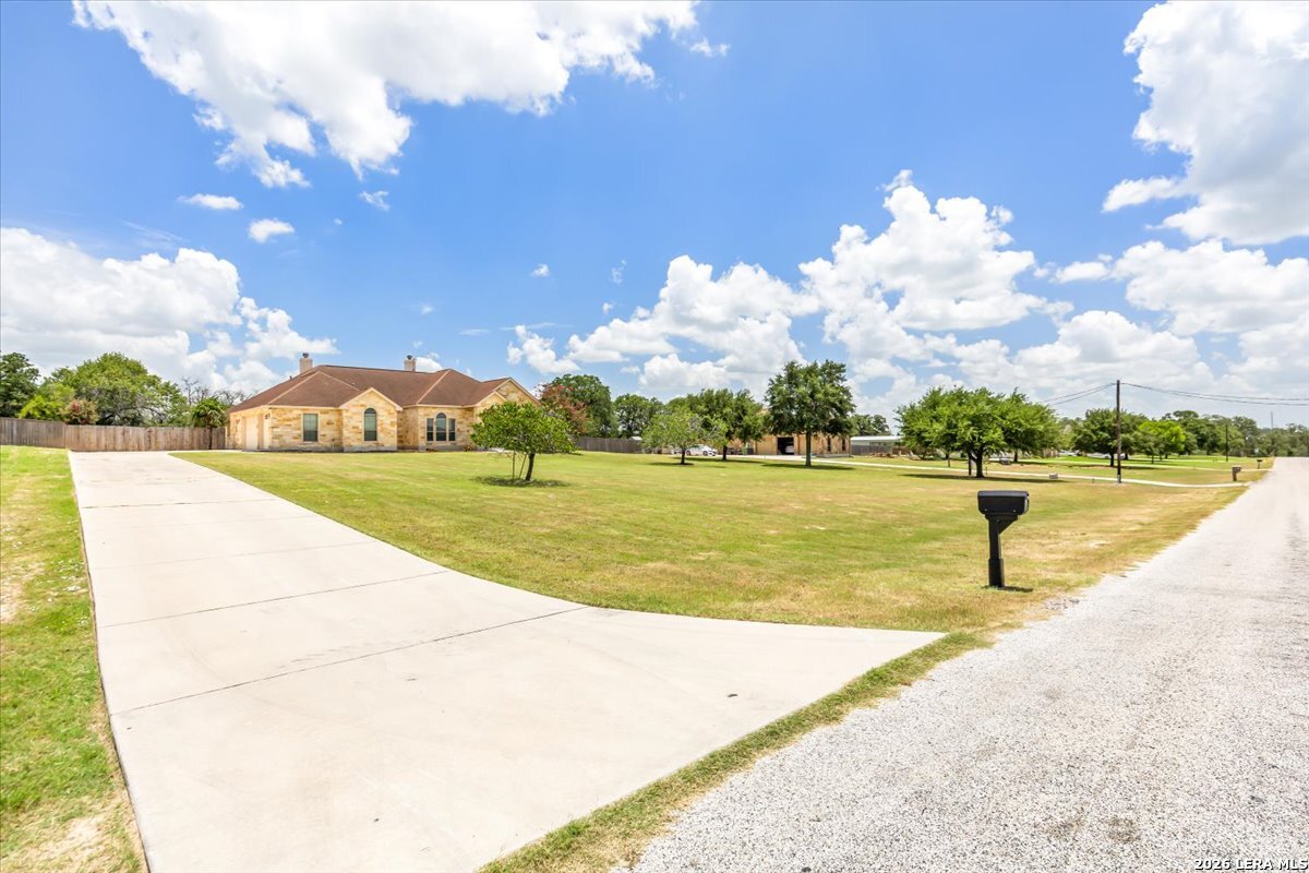main property photo 6