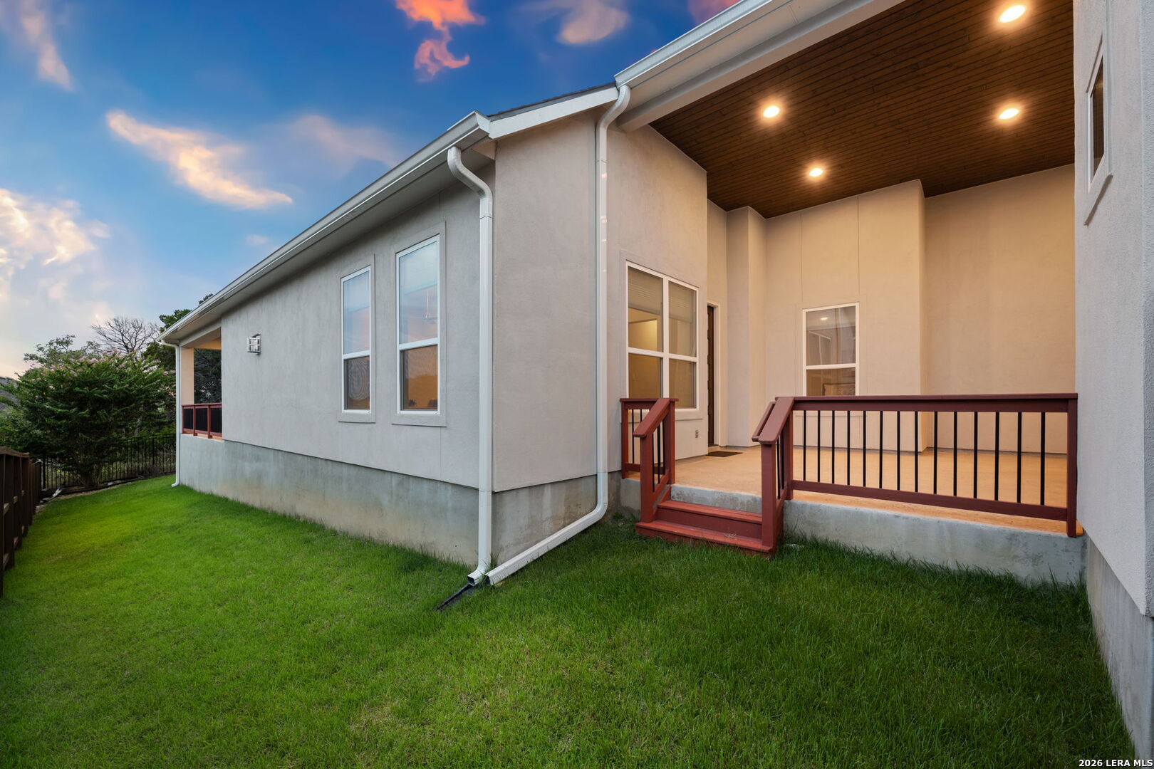 main property photo 29
