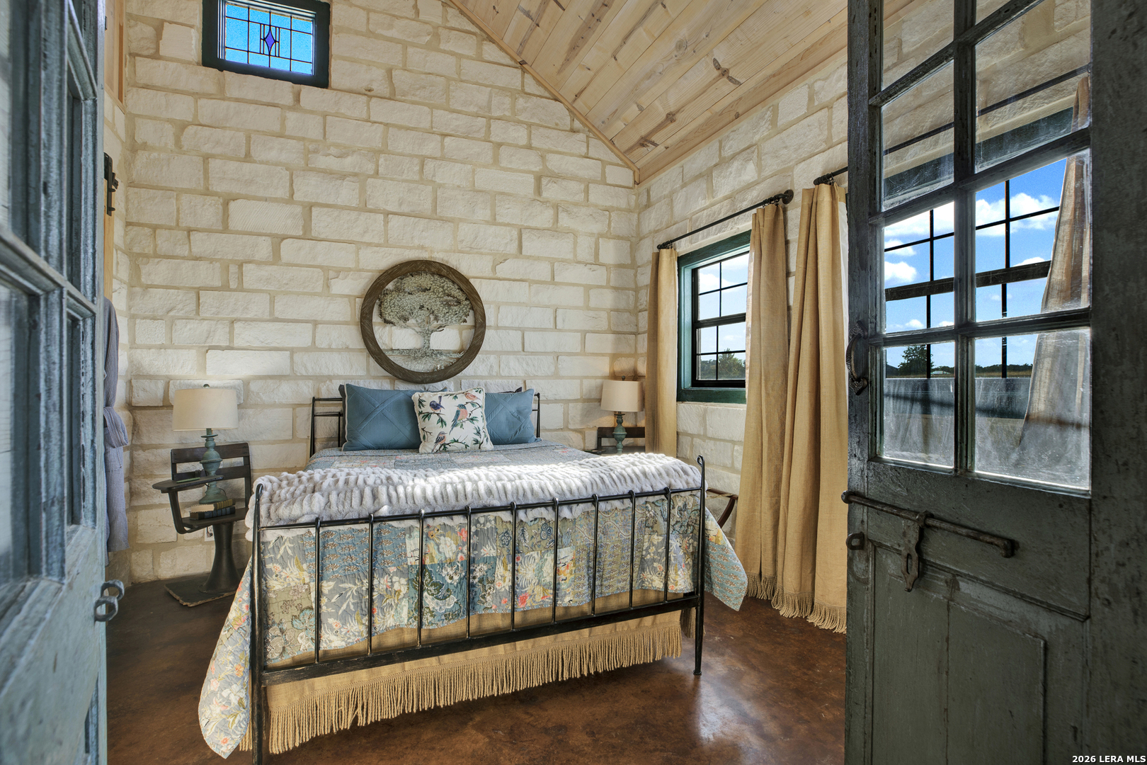 main property photo 79