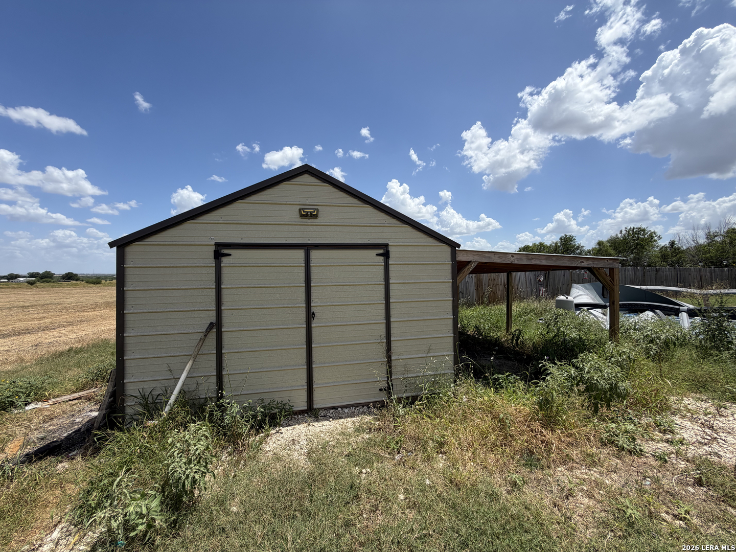 main property photo 18