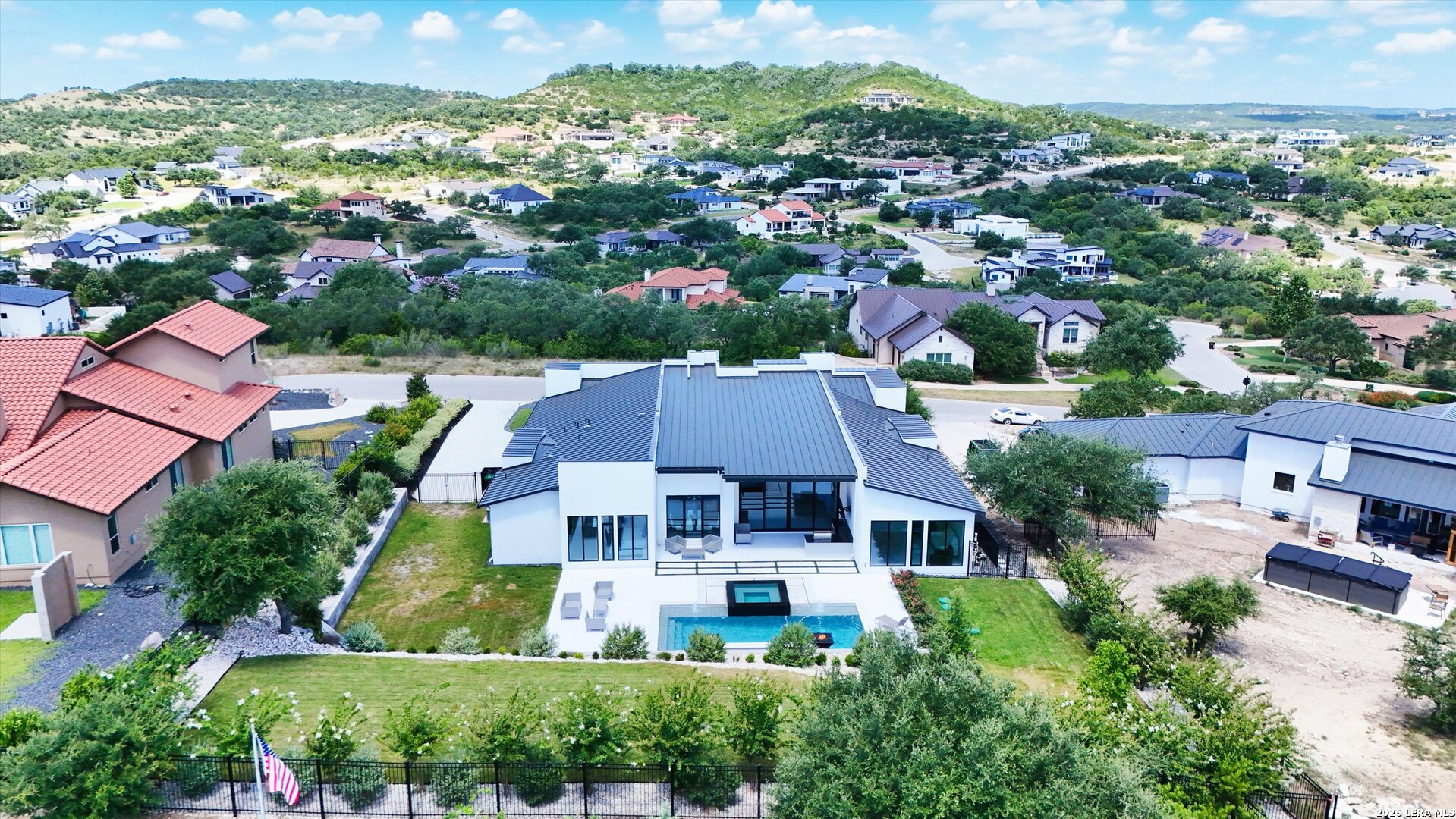 main property photo 77