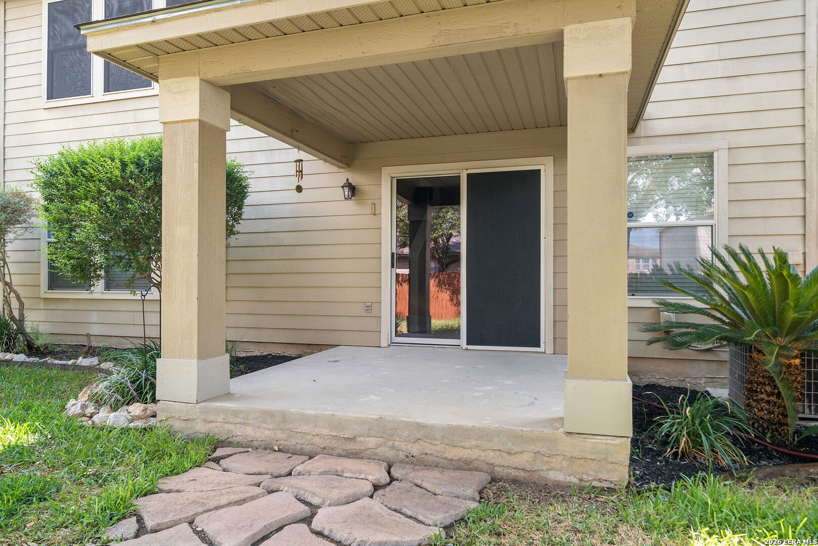 main property photo 25