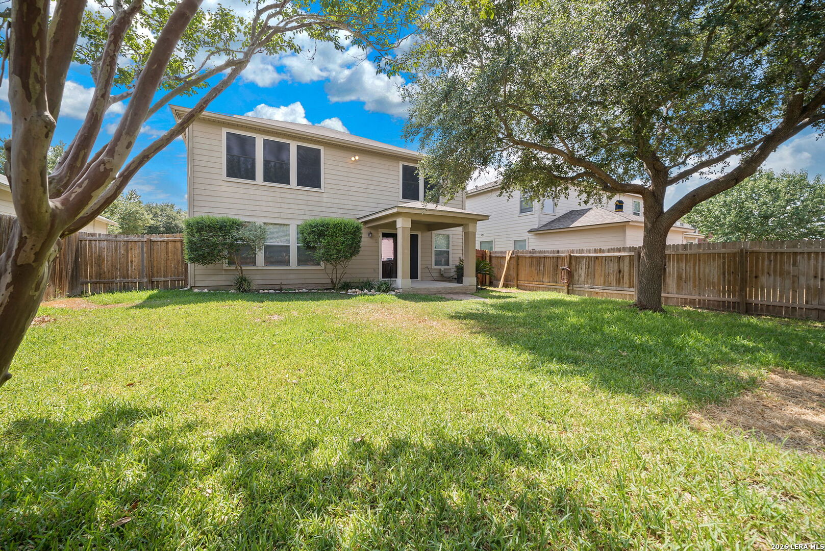 main property photo 28