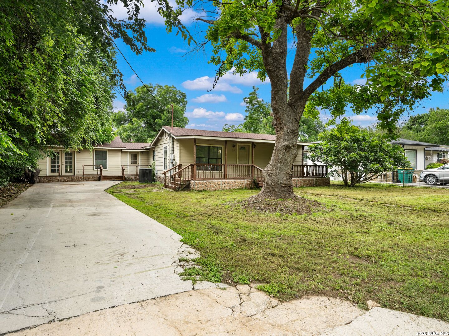main property photo 2