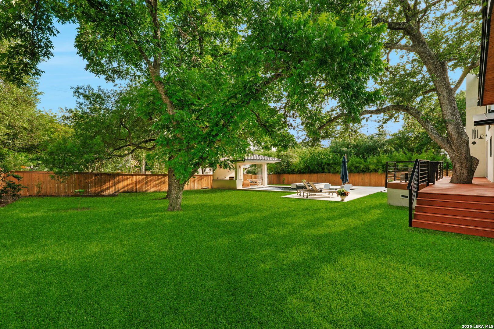 main property photo 51