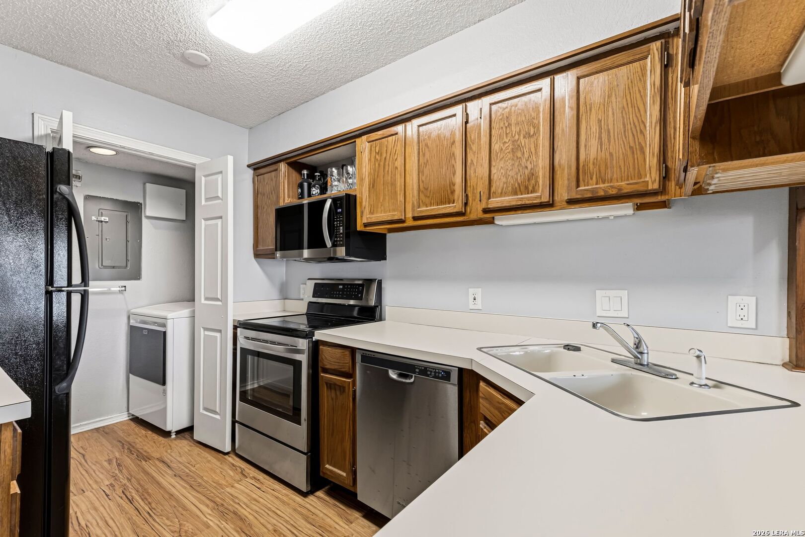 main property photo 15