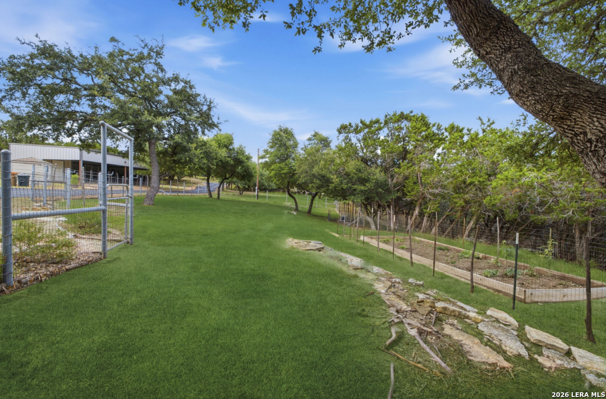 main property photo 37