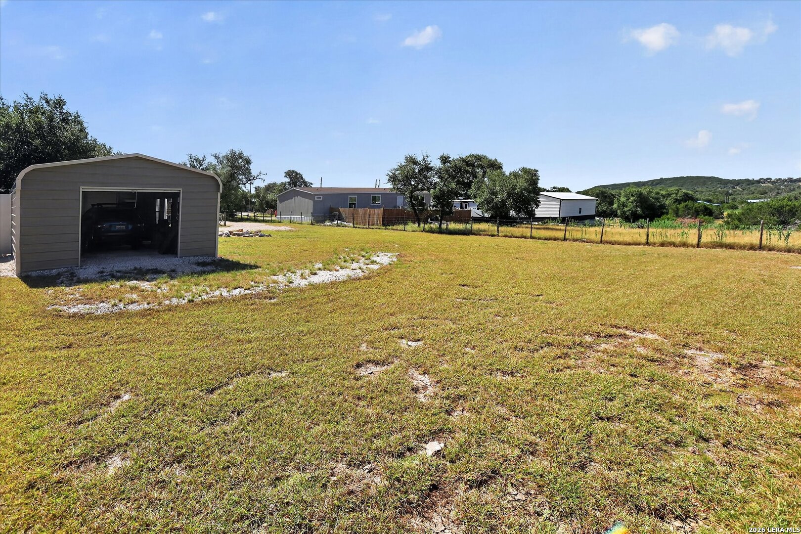 main property photo 14