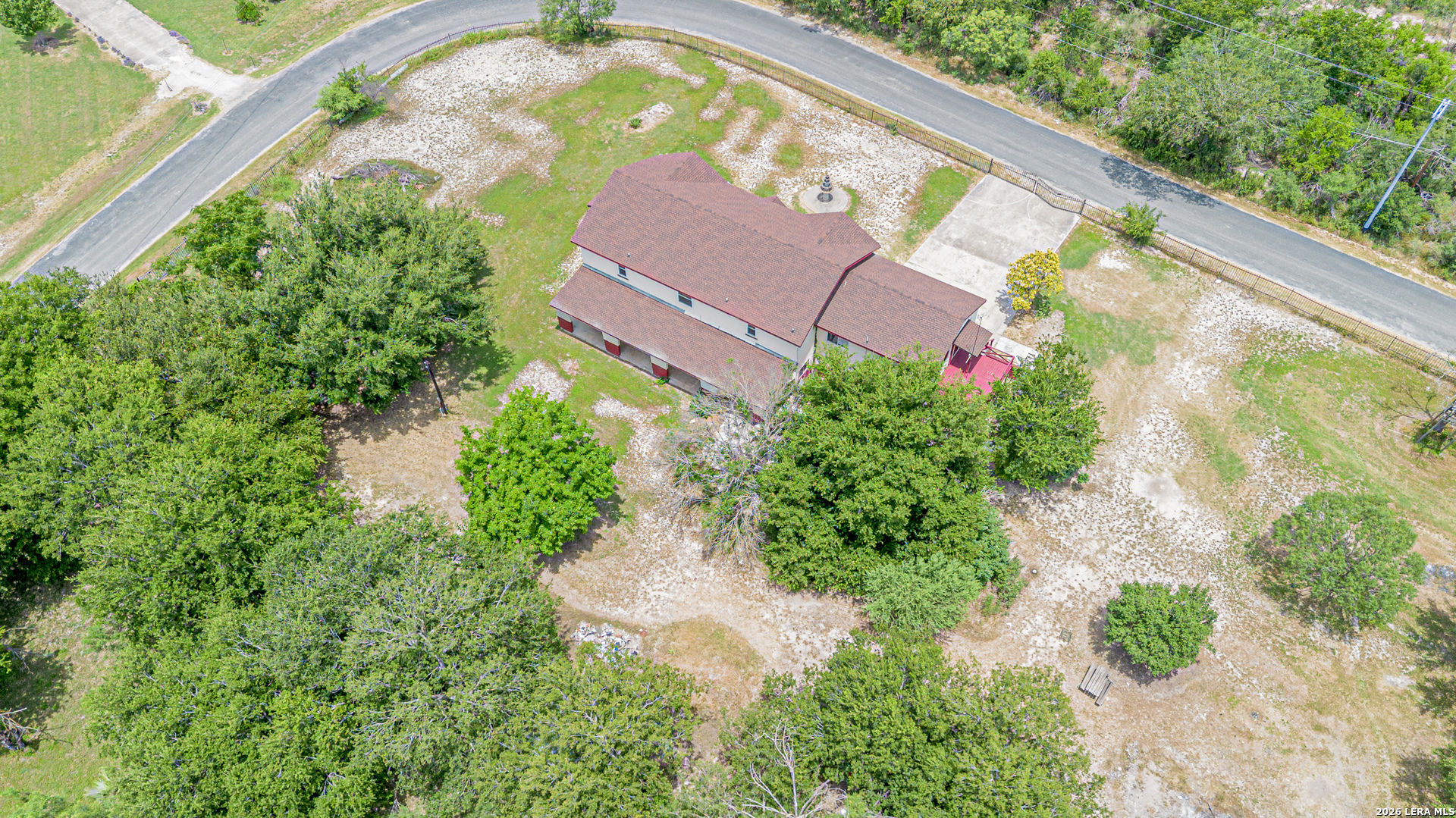 main property photo 43