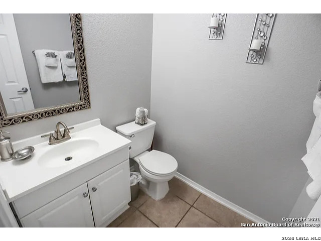 main property photo 13