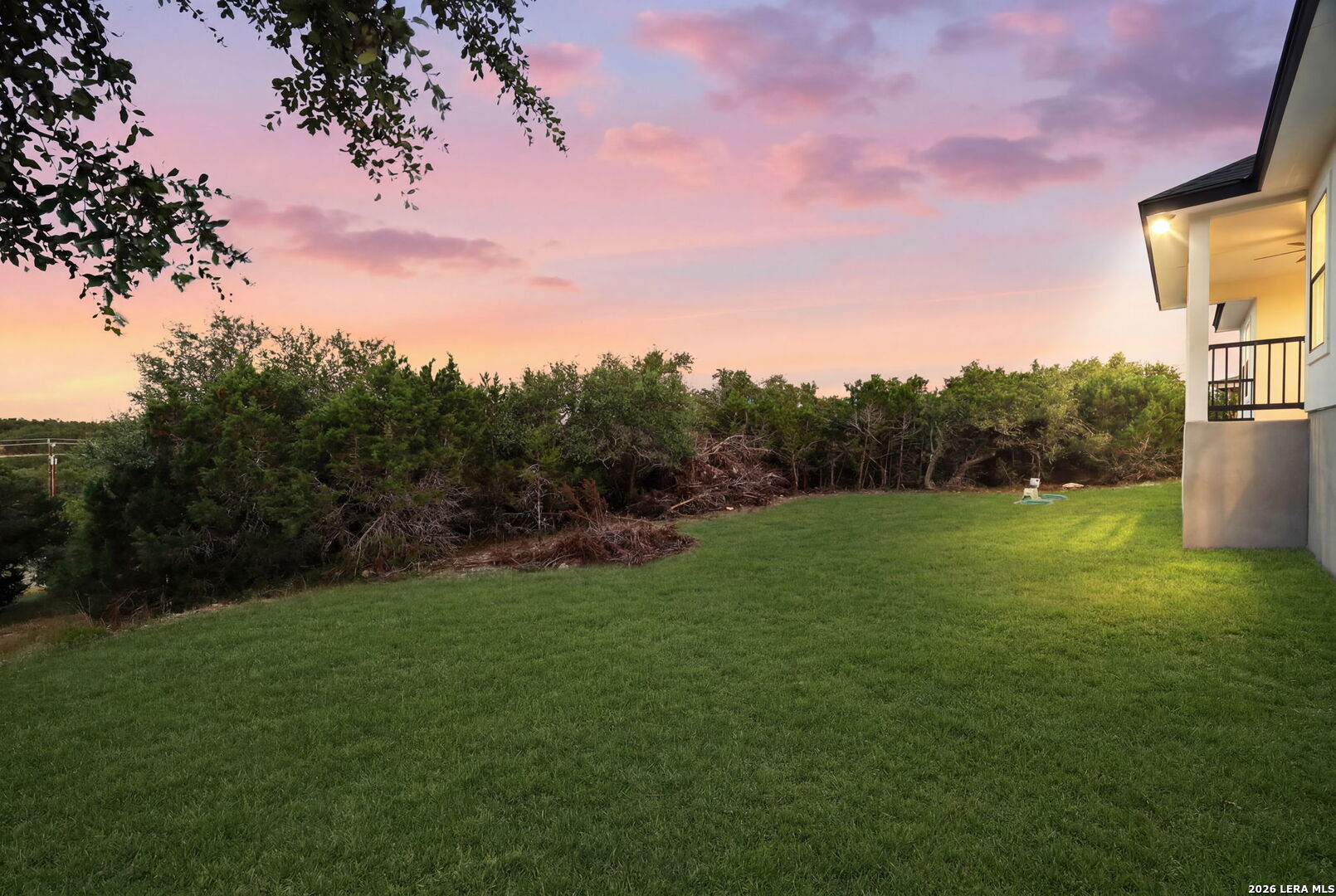 main property photo 41