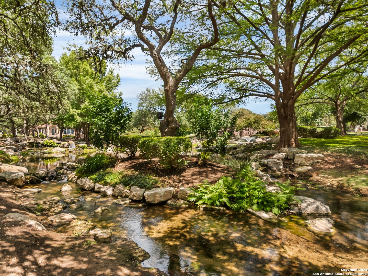 main property photo 19