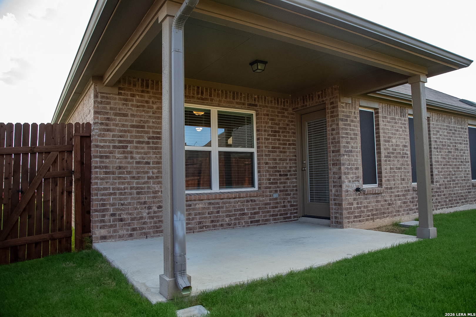 main property photo 16
